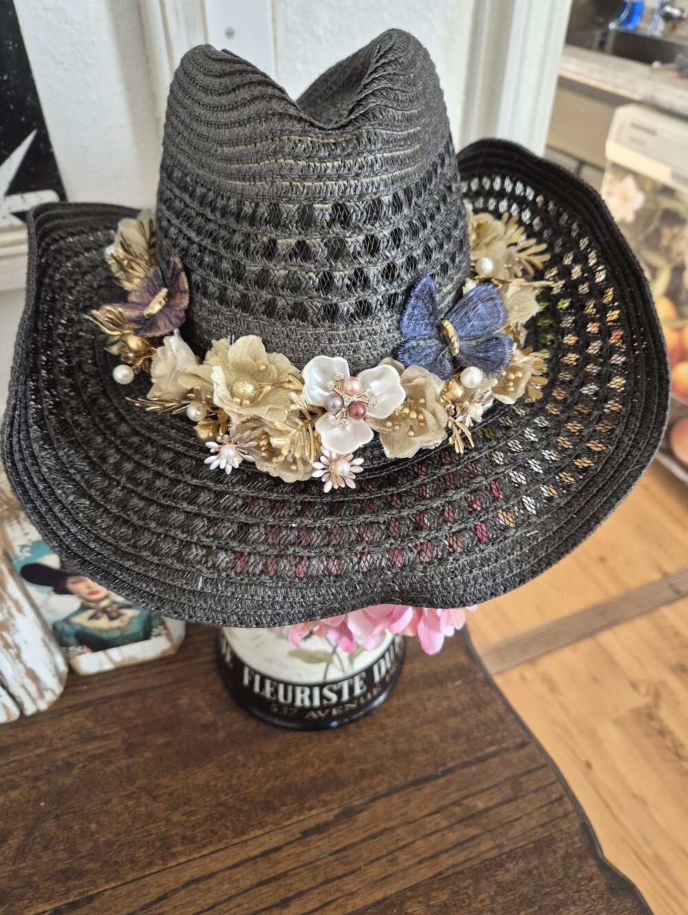 Women's Black Straw Floral Embellished Cowgirl Hat